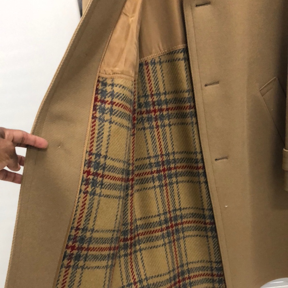 Classic Tan Men's Overcoat - Picture 5 of 8